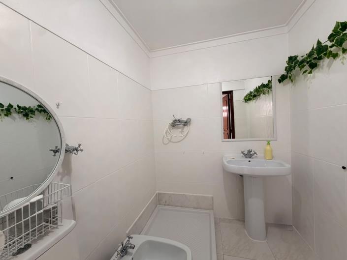 Image No.25-3 Bed Duplex for sale