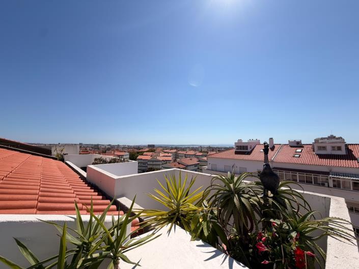 Image No.27-3 Bed Duplex for sale