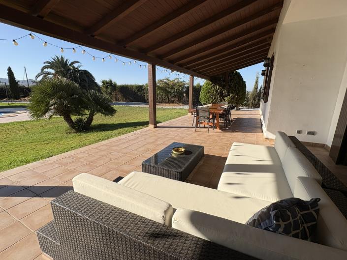 Image No.18-4 Bed Villa / Detached for sale