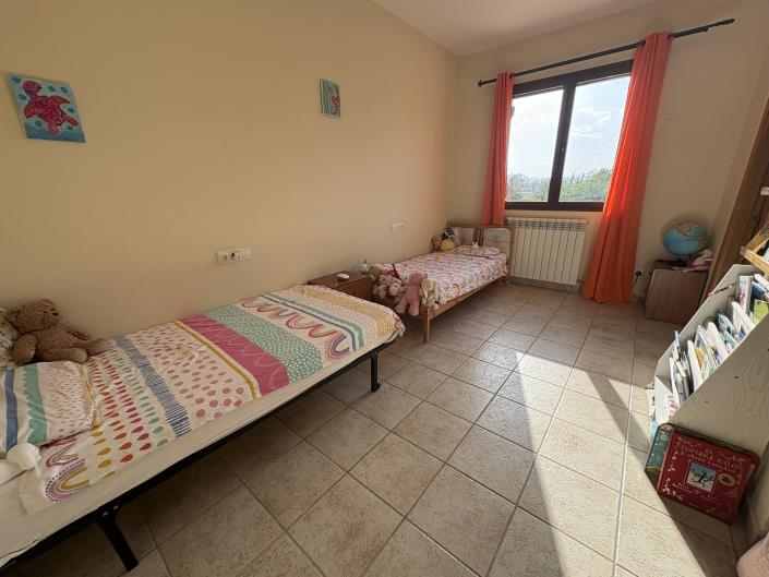 Image No.45-4 Bed Villa / Detached for sale