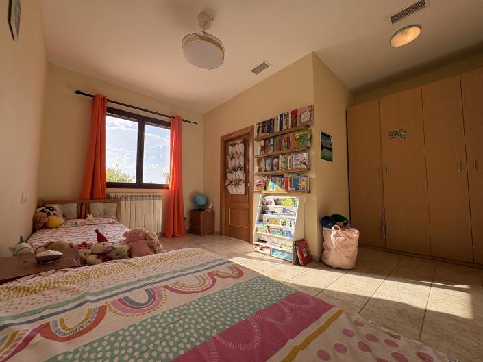 Image No.46-4 Bed Villa / Detached for sale