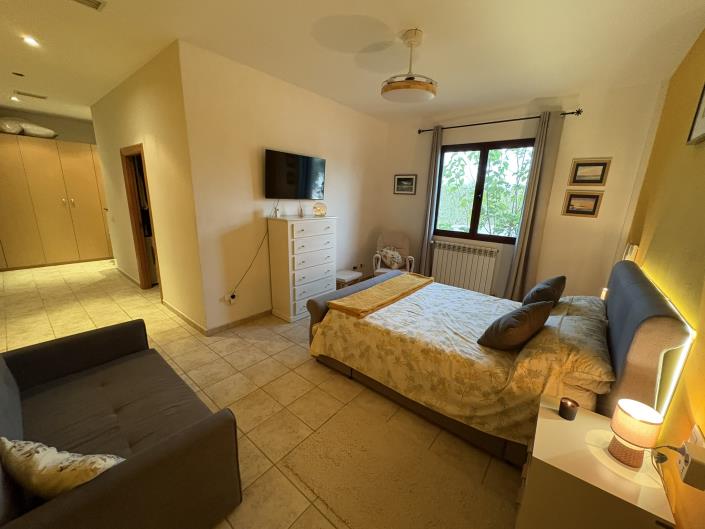 Image No.54-4 Bed Villa / Detached for sale