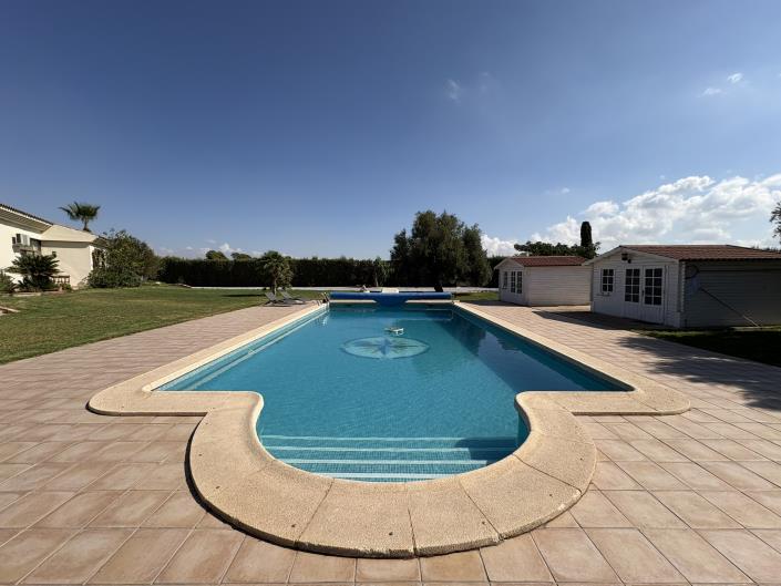 Image No.5-4 Bed Villa / Detached for sale