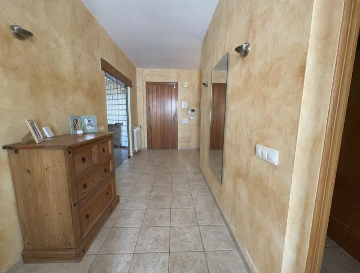 Image No.40-4 Bed Villa / Detached for sale