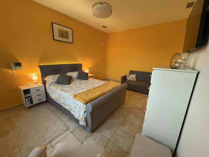 Image No.52-4 Bed Villa / Detached for sale