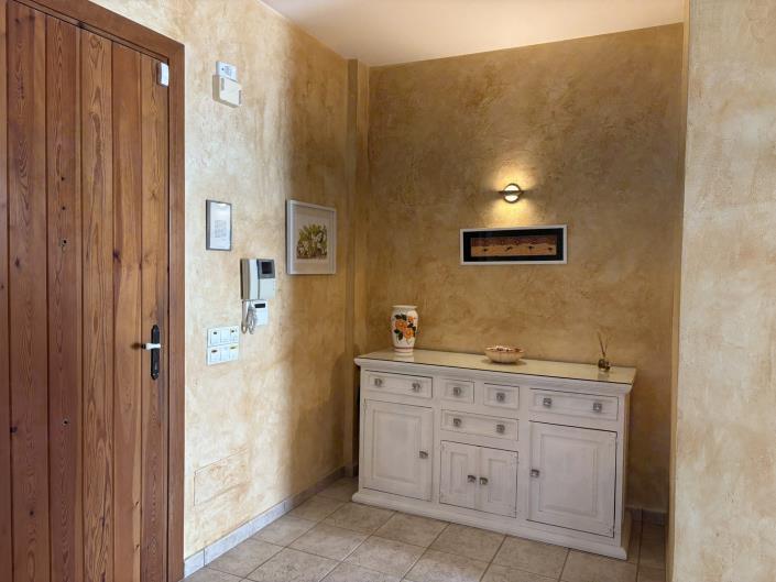 Image No.39-4 Bed Villa / Detached for sale