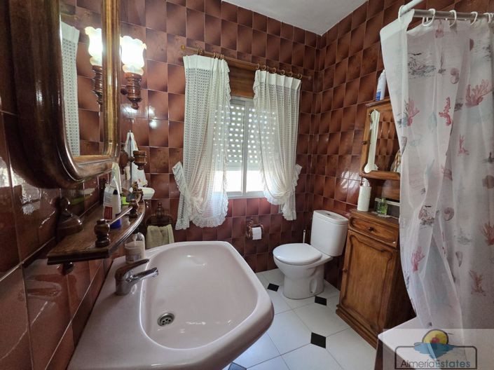 Image No.14-Propriété de 3 chambres à vendre