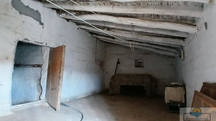 Image No.14-3 Bed Property for sale
