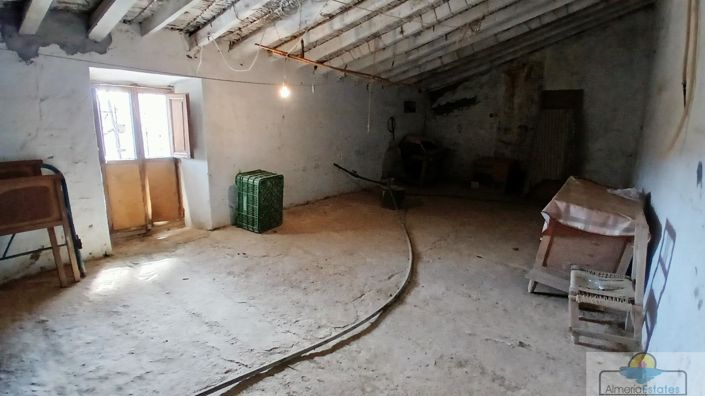 Image No.15-3 Bed Property for sale