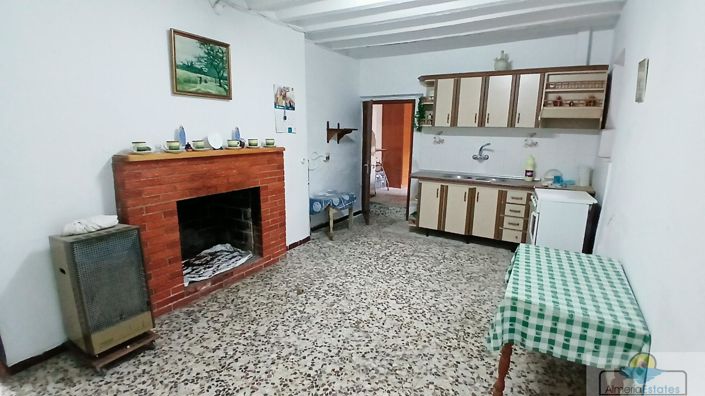 Image No.2-3 Bed Property for sale