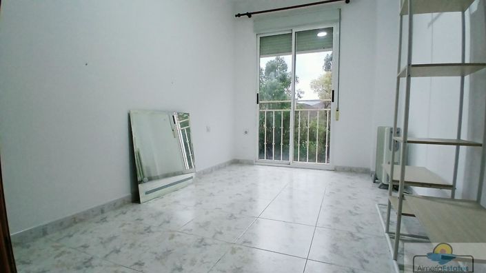 Image No.13-3 Bed Property for sale