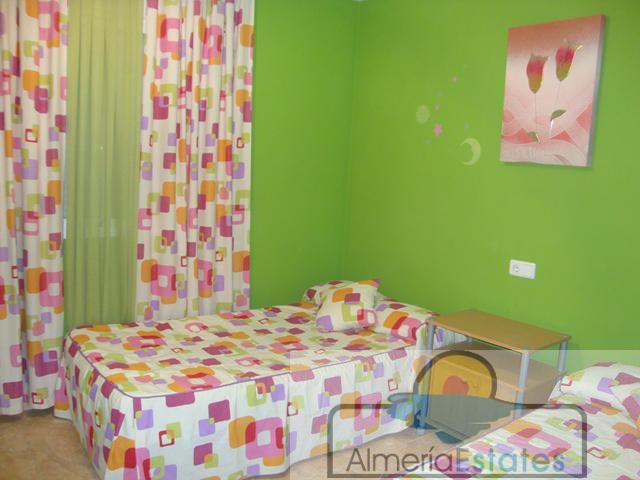 Image No.5-3 Bed Property for sale