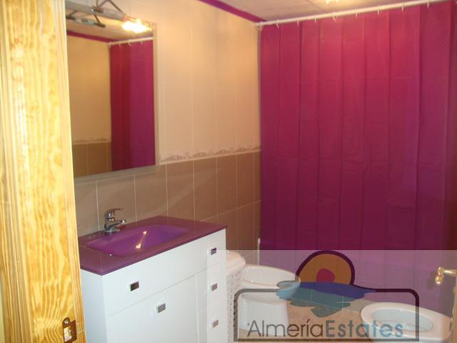 Image No.8-3 Bed Property for sale