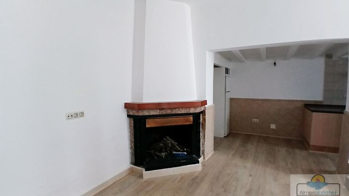 Image No.2-5 Bed Property for sale