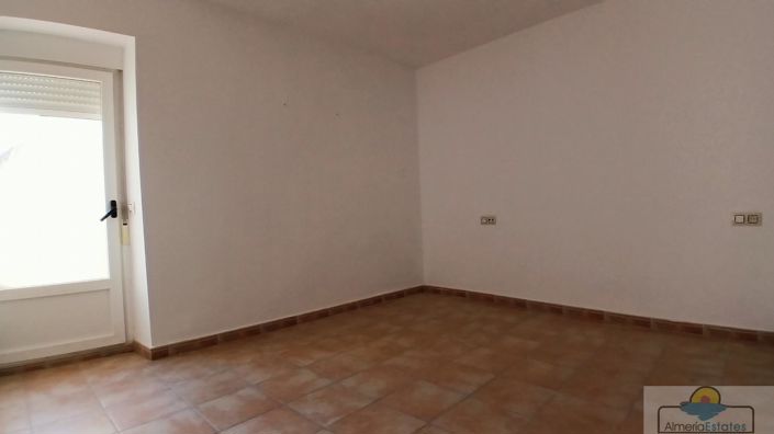 Image No.29-5 Bed Property for sale