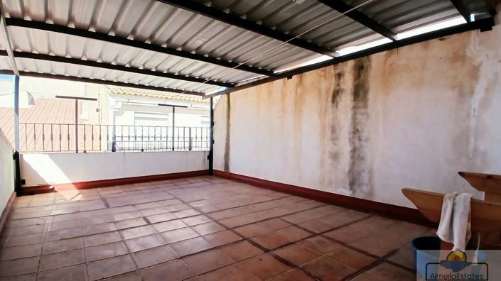 Image No.34-5 Bed Property for sale