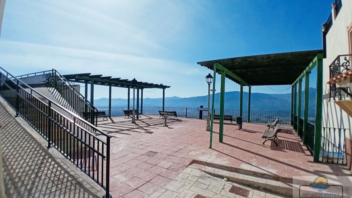 Image No.36-5 Bed Property for sale