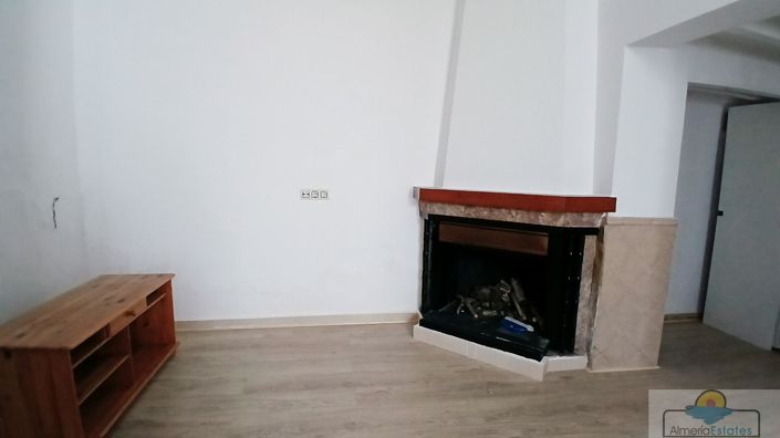 Image No.6-5 Bed Property for sale
