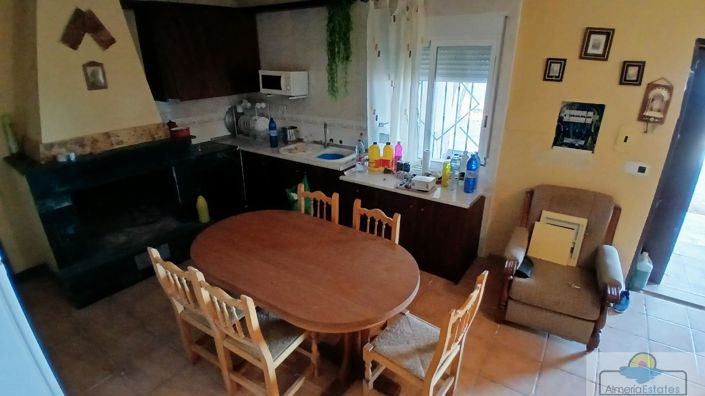 Image No.2-5 Bed Villa for sale