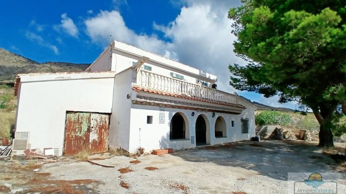 Image No.28-5 Bed Villa for sale