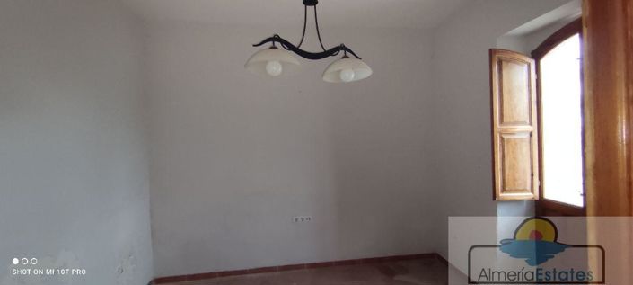 Image No.13-6 Bed Villa for sale