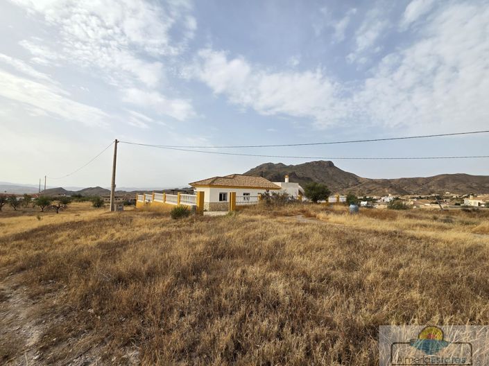 Image No.40-4 Bed Villa for sale
