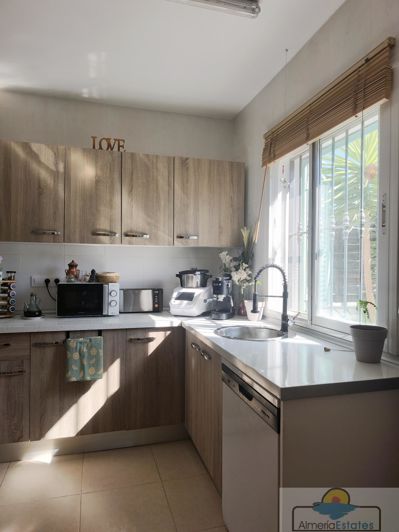 Image No.4-3 Bed Property for sale