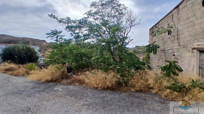 Image No.11-3 Bed Property for sale