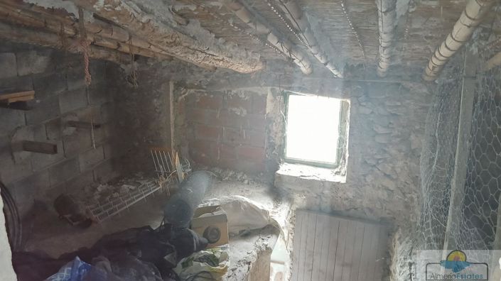 Image No.13-3 Bed Property for sale