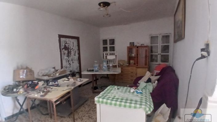 Image No.22-3 Bed Property for sale