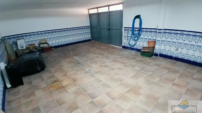 Image No.19-5 Bed Property for sale
