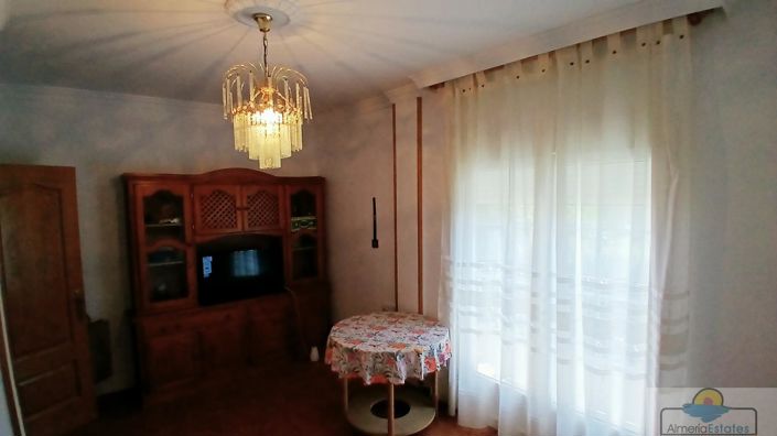 Image No.25-5 Bed Property for sale