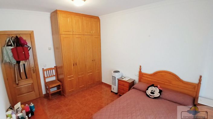 Image No.29-5 Bed Property for sale