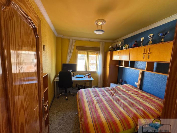 Image No.10-6 Bed Property for sale