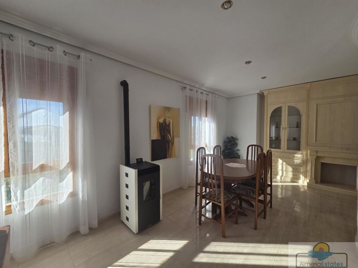 Image No.11-7 Bed Villa for sale