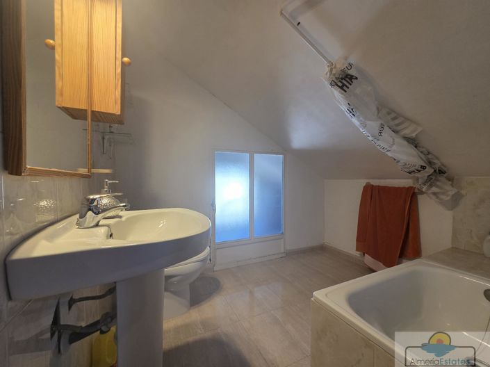 Image No.16-7 Bed Villa for sale