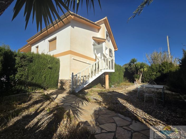 Image No.19-7 Bed Villa for sale