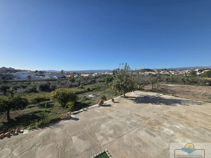Image No.2-7 Bed Villa for sale