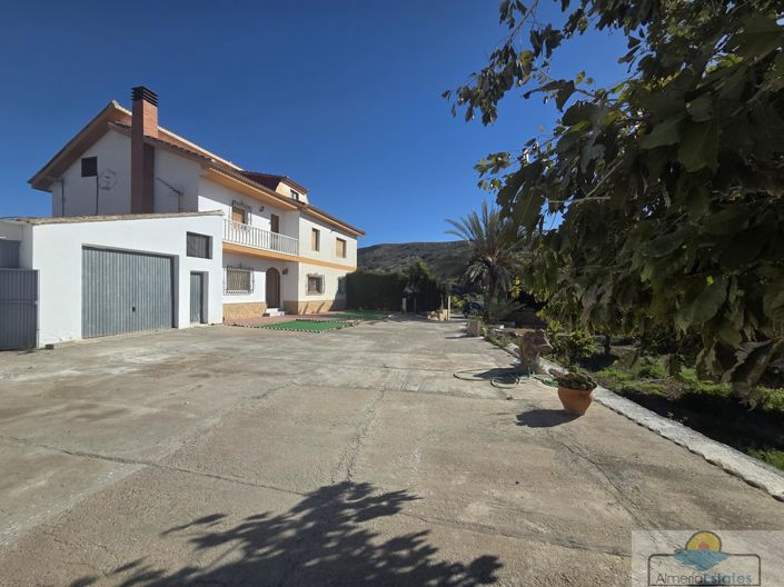 Image No.21-7 Bed Villa for sale
