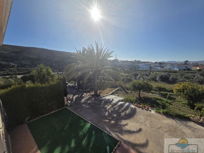 Image No.3-7 Bed Villa for sale