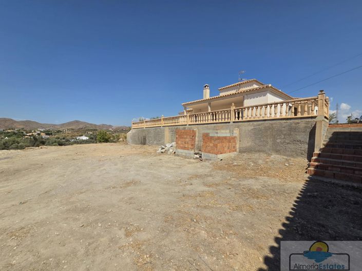 Image No.10-5 Bed Villa for sale