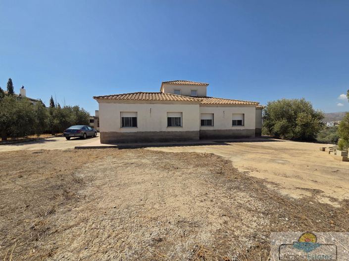 Image No.21-5 Bed Villa for sale