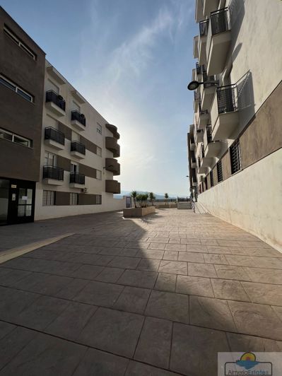 Image No.4-2 Bed Property for sale