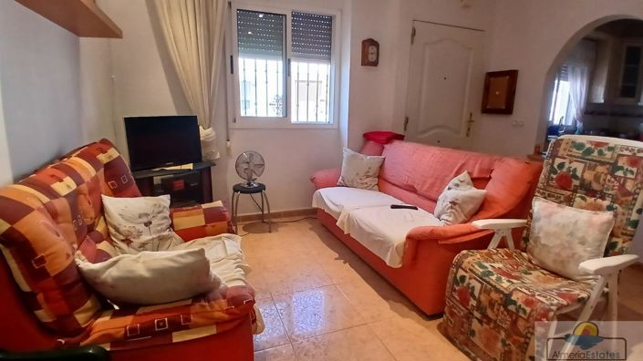 Image No.2-4 Bed Property for sale
