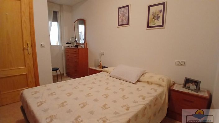 Image No.20-4 Bed Property for sale