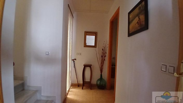 Image No.28-4 Bed Property for sale