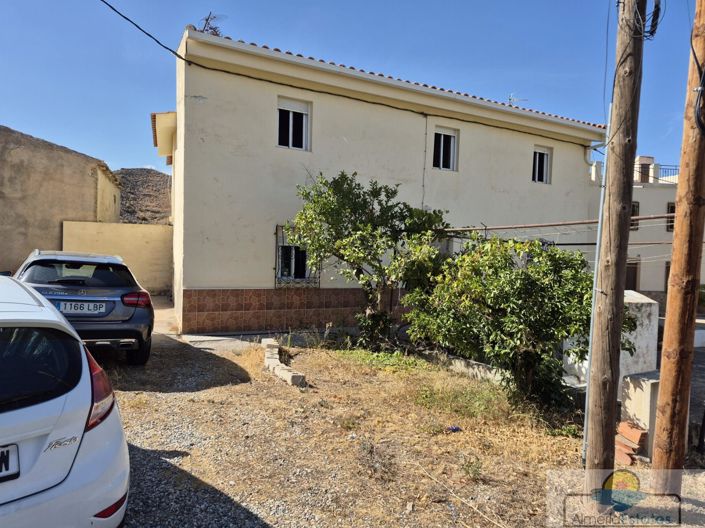 Image No.30-6 Bed Property for sale