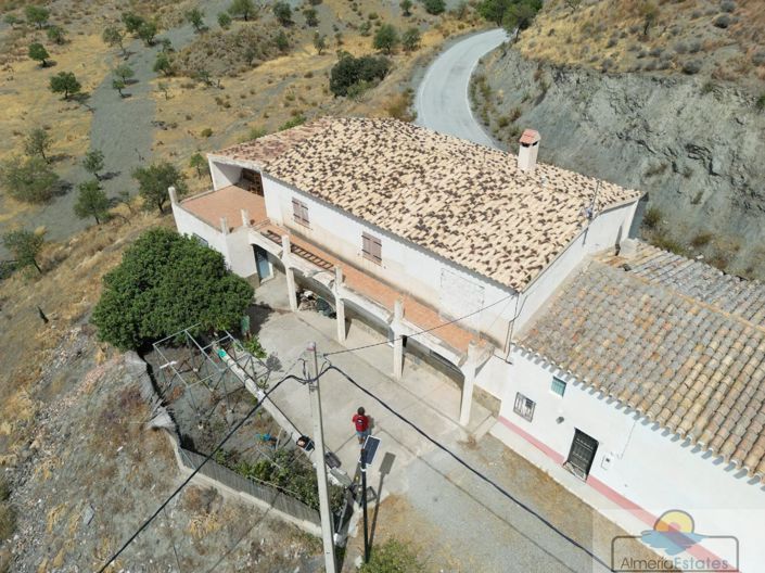 Image No.12-3 Bed Property for sale