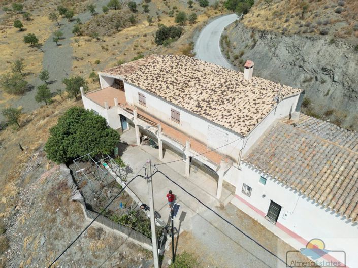 Image No.14-3 Bed Property for sale