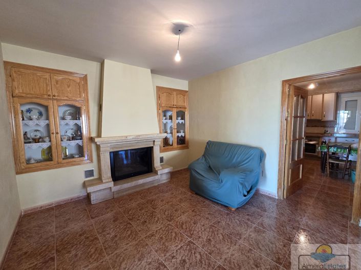 Image No.17-4 Bed Property for sale